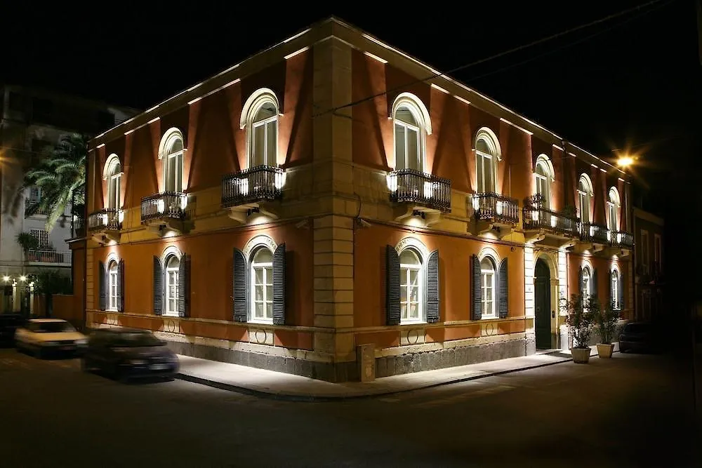 Liberty Hotel Katania 4*,